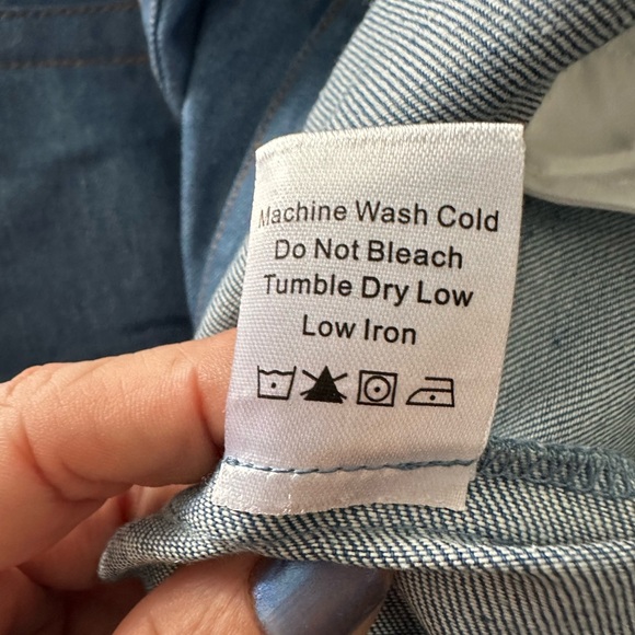 Tuckernuck Blue Mini Skirt with Sailboat Design - Picture 11 of 11